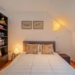 Teresa Villa